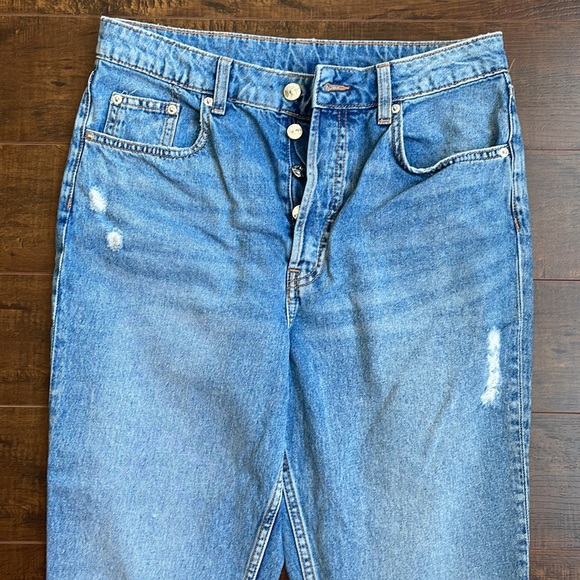 H&M // Slim Mom High Ankle Jeans // US 8 - Picture 3 of 6